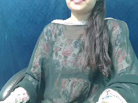 Snapshot of Yashi chatting on October 1, 2025, 3:38 pm Yashi online show from October 1, 2025, 3:38 pm