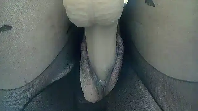 Ninalapiccolina online show from February 28, 2026, 2:50 pm