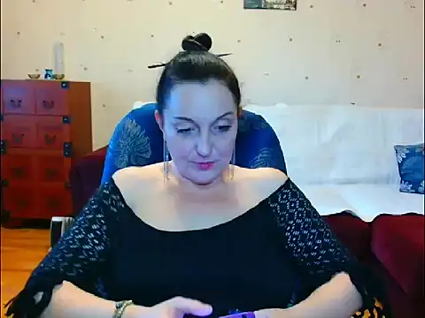 Snapshot of Alice3694 chatting on February 23, 2026, 6:25 am Alice3694 online show from February 23, 2026, 6:25 am