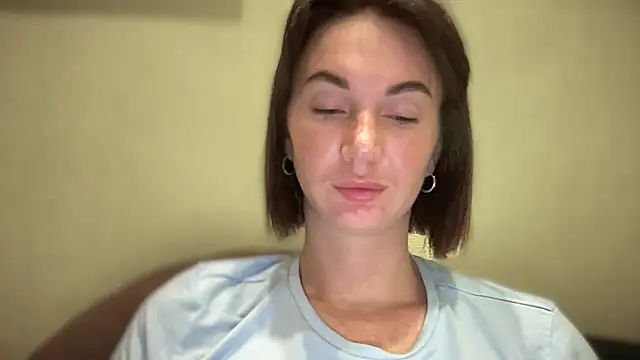 Snapshot of EvilDemon94 chatting on October 15, 2025, 5:17 am EvilDemon94 online show from October 15, 2025, 5:17 am