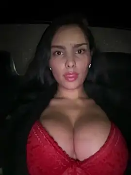 Snapshot of Maddy_Rouse_ chatting on January 29, 2025, 4:26 am Maddy Rouse  online show from January 29, 2025, 4:26 am