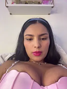 Snapshot of Maddy_Rouse_ chatting on March 9, 2025, 2:18 am Maddy Rouse  online show from March 9, 2025, 2:18 am