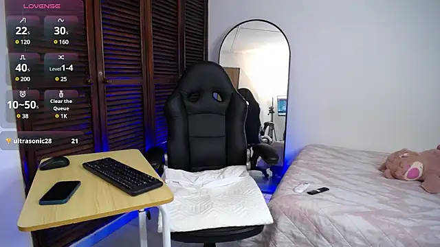 karoll marquez online show from March 12, 2025, 11:33 pm