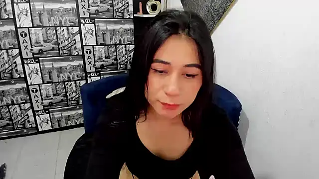 Snapshot of ChloeTurner_ chatting on March 13, 2025, 1:29 pm ChloeTurner online show from March 13, 2025, 1:29 pm