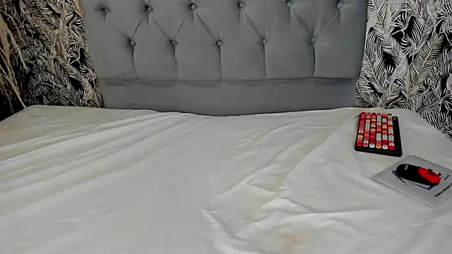 Snapshot of ChloeTurner_ chatting on March 7, 2025, 4:33 pm ChloeTurner online show from March 7, 2025, 4:33 pm