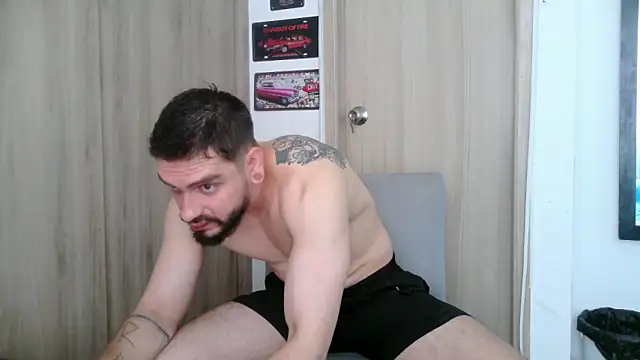 Aaron kwok28 online show from March 5, 2026, 10:05 pm