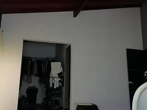 Snapshot of greyslopez chatting on March 19, 2025, 2:59 am greyslopez online show from March 19, 2025, 2:59 am
