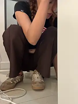 Katee Jones online show from February 16, 2026, 8:18 pm