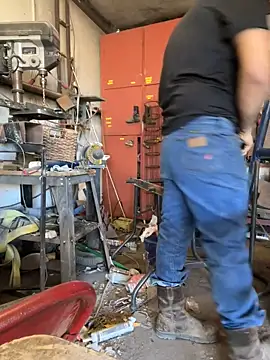 yomanfriend online show from December 27, 2024, 4:32 pm