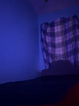 yomanfriend online show from October 24, 2025, 5:39 am