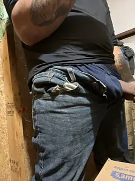 yomanfriend online show from January 3, 2025, 8:54 pm