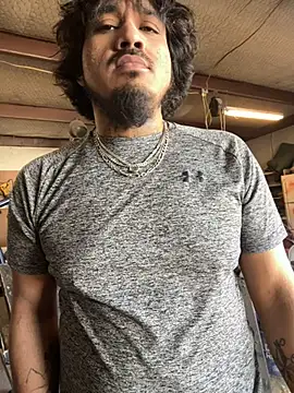 yomanfriend online show from December 14, 2024, 7:25 pm