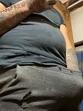 yomanfriend online show from December 21, 2024, 1:04 am