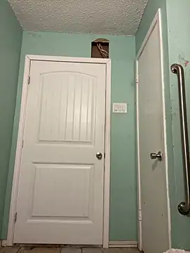 yomanfriend online show from December 18, 2024, 3:55 pm