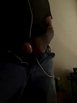 yomanfriend online show from November 9, 2025, 4:55 pm