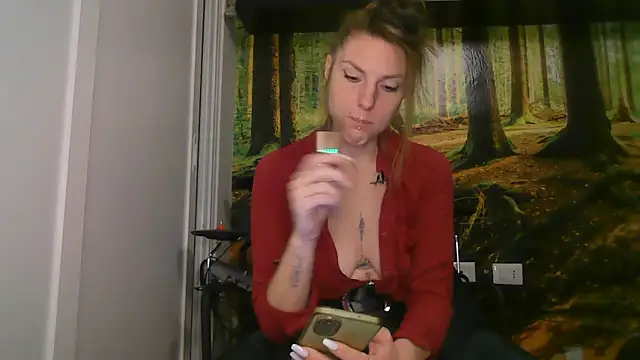 Feli blue online show from December 18, 2025, 9:25 am