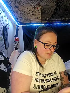 Snapshot of Bunny_Cummings chatting on November 20, 2025, 11:25 pm Bunny Cummings online show from November 20, 2025, 11:25 pm