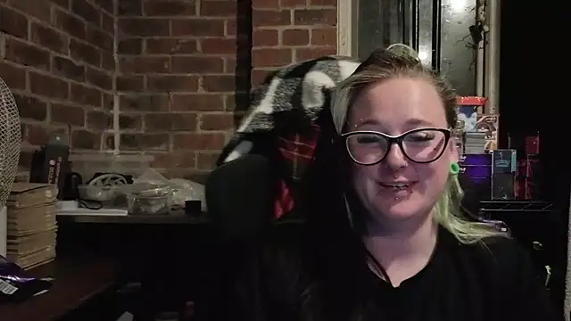 Bunny Cummings online show from May 22, 2026, 10:41 pm