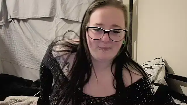 Bunny Cummings online show from May 18, 2026, 10:25 pm