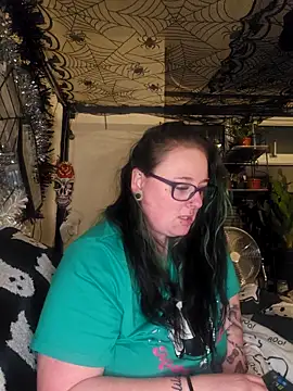 Snapshot of Bunny_Cummings chatting on December 19, 2025, 12:03 am Bunny Cummings online show from December 19, 2025, 12:03 am