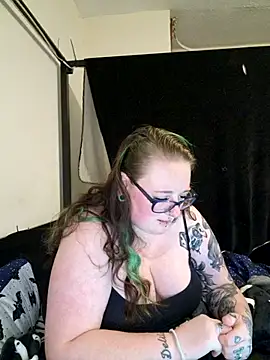 Snapshot of Bunny_Cummings chatting on September 21, 2025, 9:53 pm Bunny Cummings online show from September 21, 2025, 9:53 pm