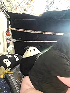 Snapshot of Bunny_Cummings chatting on November 3, 2025, 11:36 am Bunny Cummings online show from November 3, 2025, 11:36 am