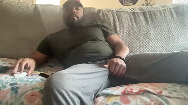 Snapshot of Bbcfun44 chatting on February 15, 2025, 9:28 pm Bbcfun44 online show from February 15, 2025, 9:28 pm