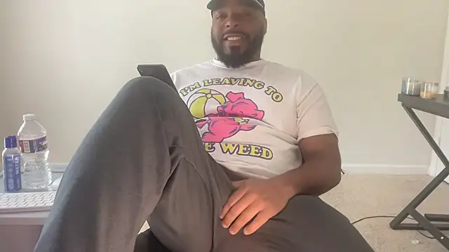 Snapshot of Bbcfun44 chatting on October 9, 2025, 3:56 pm Bbcfun44 online show from October 9, 2025, 3:56 pm