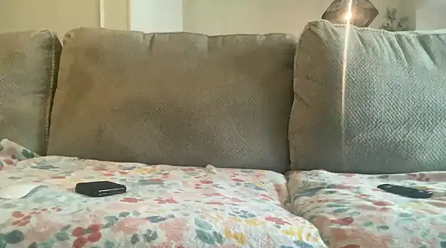 Snapshot of Bbcfun44 chatting on February 27, 2025, 3:59 pm Bbcfun44 online show from February 27, 2025, 3:59 pm