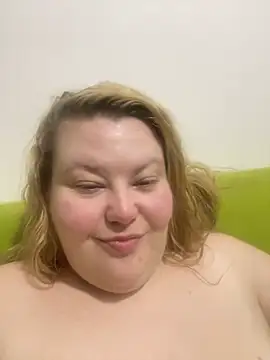 Snapshot of Busty-BBW-Emilie chatting on January 1, 2025, 12:21 am Busty-BBW-Emilie online show from January 1, 2025, 12:21 am