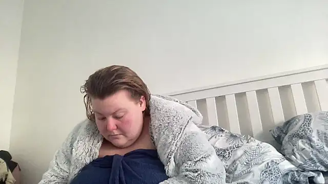 Snapshot of Busty-BBW-Emilie chatting on March 9, 2025, 4:00 pm Busty-BBW-Emilie online show from March 9, 2025, 4:00 pm