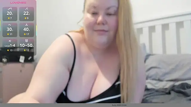 Busty-BBW-Emilie online show from October 25, 2025, 3:34 pm