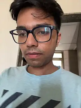BoyzaraHatke online show from May 18, 2026, 8:52 am