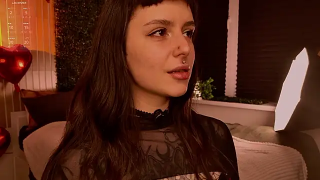 MichaellaMoon online show from February 13, 2026, 7:03 pm