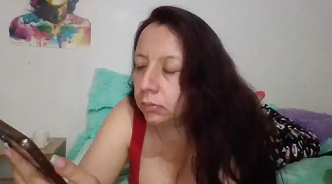 Snapshot of milfevha chatting on January 27, 2025, 11:43 pm milfevha online show from January 27, 2025, 11:43 pm