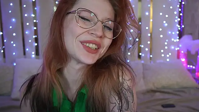 Snapshot of Sasha_Exclusive chatting on February 17, 2025, 4:09 am Sasha Exclusive online show from February 17, 2025, 4:09 am