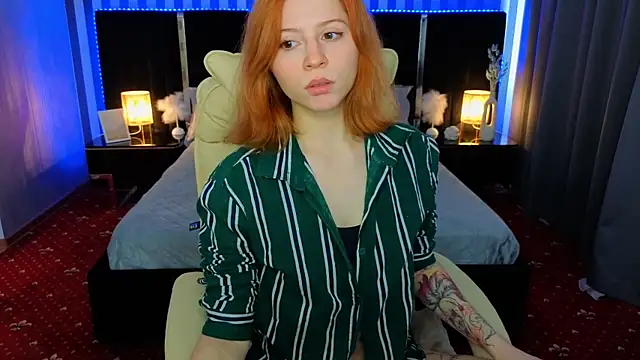 Snapshot of Sasha_Exclusive chatting on September 28, 2025, 12:56 pm Sasha Exclusive online show from September 28, 2025, 12:56 pm