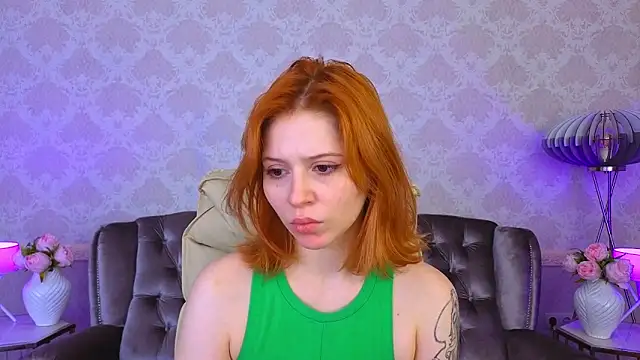 Snapshot of Sasha_Exclusive chatting on September 29, 2025, 12:55 pm Sasha Exclusive online show from September 29, 2025, 12:55 pm
