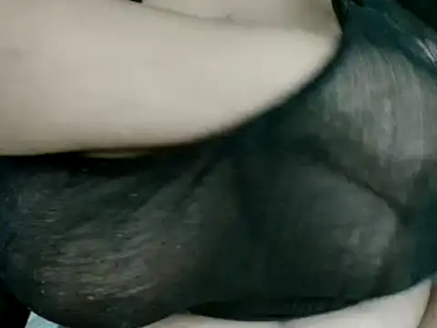 Hugetittiesxx2 online show from February 12, 2025, 1:30 am