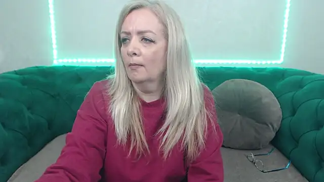 IvanaCharm online show from April 2, 2026, 3:13 am