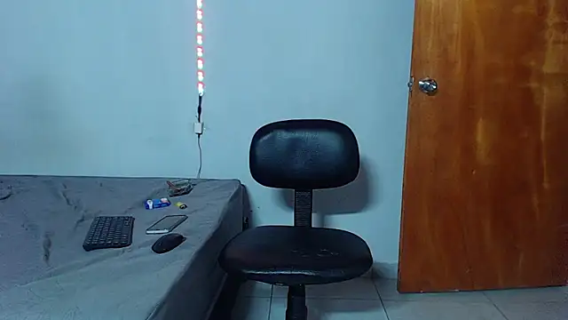 mikecoper 23 online show from September 14, 2025, 2:45 am