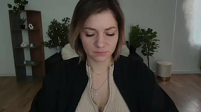 Snapshot of MariaSttone chatting on February 11, 2025, 10:58 am MariaSttone online show from February 11, 2025, 10:58 am