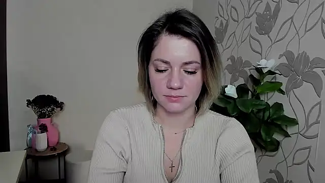 Snapshot of MariaSttone chatting on February 18, 2025, 7:09 pm MariaSttone online show from February 18, 2025, 7:09 pm