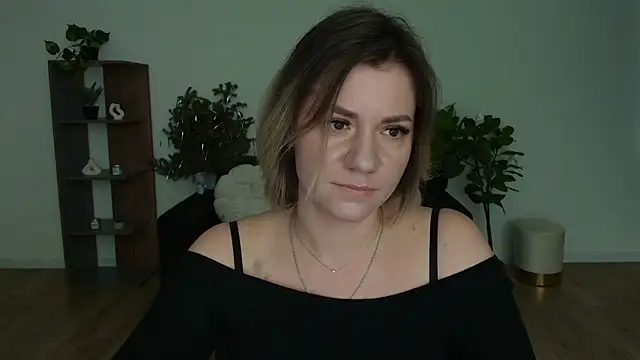 Snapshot of MariaSttone chatting on February 4, 2025, 1:38 pm MariaSttone online show from February 4, 2025, 1:38 pm