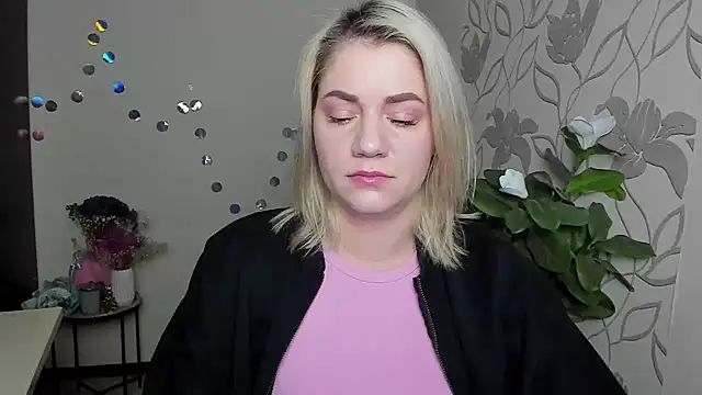 MariaSttone online show from January 19, 2026, 4:11 pm