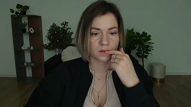 Snapshot of MariaSttone chatting on January 30, 2025, 5:06 pm MariaSttone online show from January 30, 2025, 5:06 pm