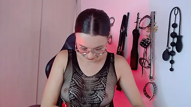 Snapshot of Alisson_Beckett chatting on September 11, 2025, 7:03 pm Alisson Beckett online show from September 11, 2025, 7:03 pm