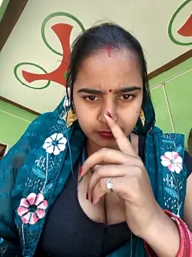 Snapshot of Chandni chatting on November 28, 2025, 6:35 am Chandni online show from November 28, 2025, 6:35 am