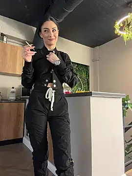 Snapshot of FeetVibe chatting on February 17, 2026, 6:33 am FeetVibe online show from February 17, 2026, 6:33 am