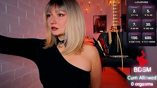 Sandralawrence online show from December 5, 2025, 9:23 pm